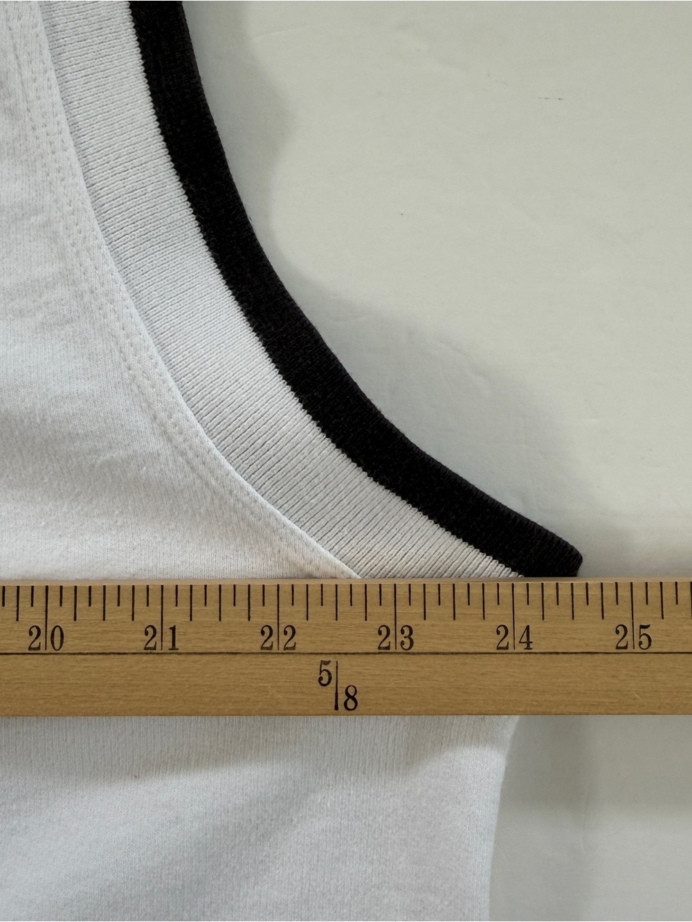 Vintage Mens White Sleeveless V-Neck Cotton Knit Tennis Vest Large Preppy - Picture 6 of 7